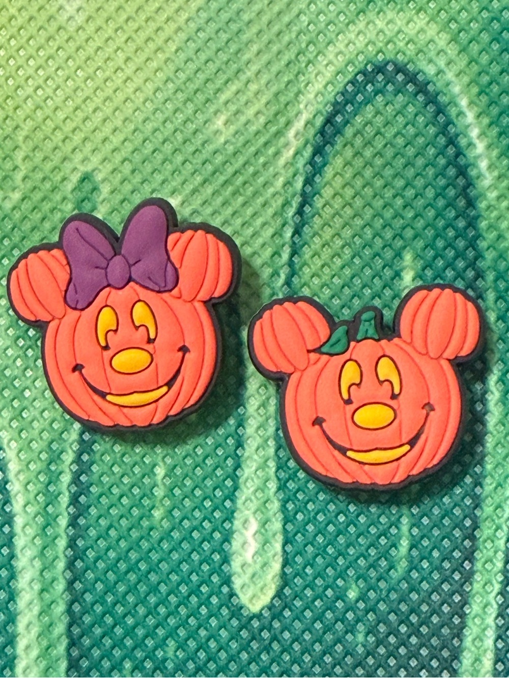 Mickey & Minnie Halloween Croc Charm Set